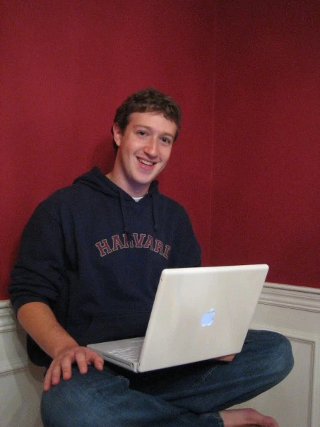Mark Zuckerberg v počátcích Facebooku v roce 2005